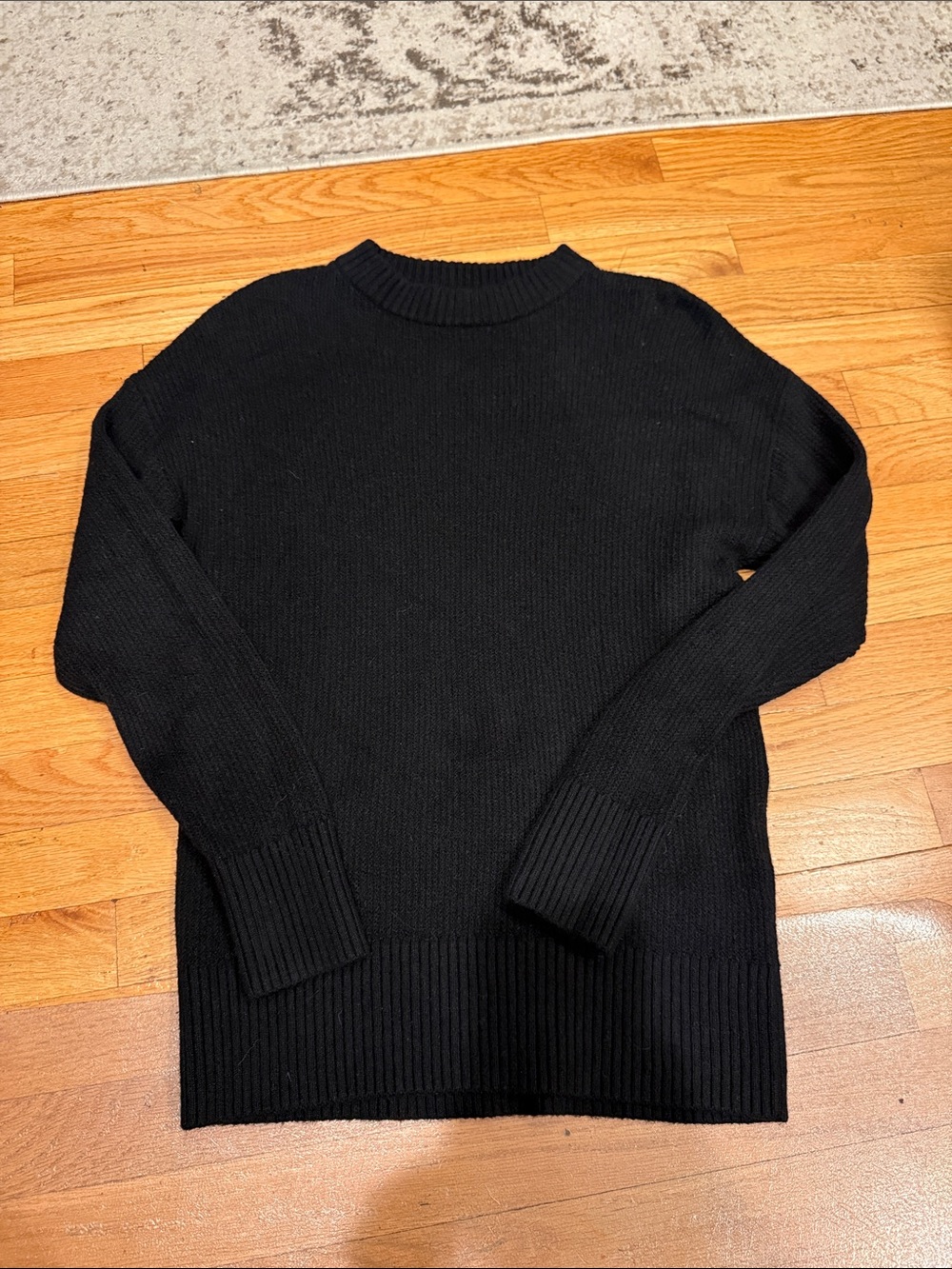 Old Navy Black Women's Crewneck Sweater